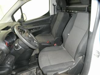 Opel Combo 1.6D CARGO EDITION picture 12
