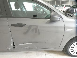 Fiat Tipo 1.3D  POP picture 16
