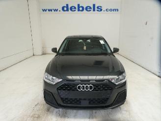 Schadeauto Audi A1  2019/11