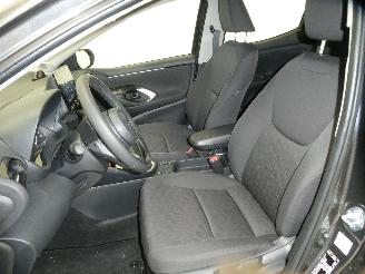 Mazda 2 HYBRID picture 17