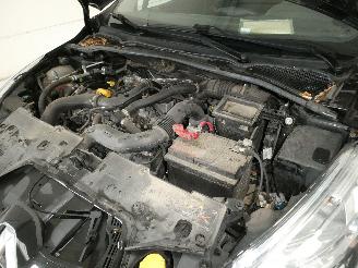 Renault Clio IV GRANDTOUR picture 18