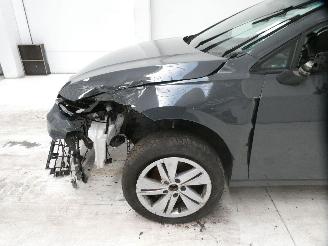 Volkswagen Golf VIII 1.0 TSI picture 6