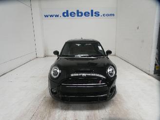 Damaged car Mini Cooper S 2019/10