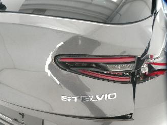 Alfa Romeo Stelvio 2.2D picture 6