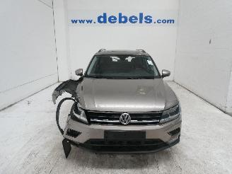 Damaged car Volkswagen Tiguan COMFORTLINE 2017/6