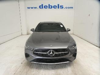skadebil auto Mercedes Cla-klasse 180 D 2025/7