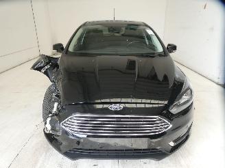Ford Focus TITANIUM picture 2
