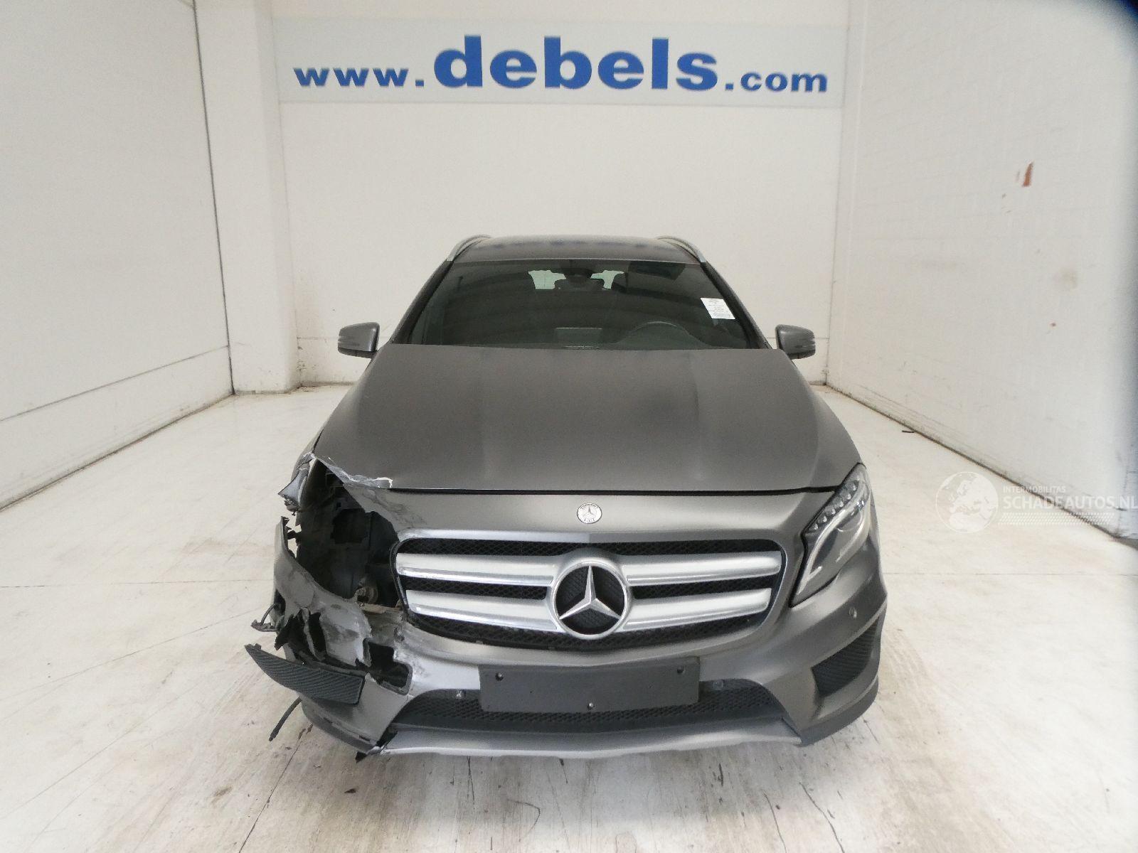 Mercedes GLA 180