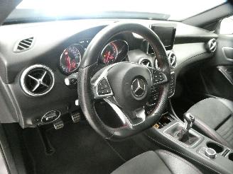 Mercedes GLA 180 picture 16