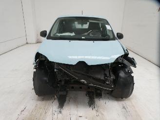 Renault Twingo III LIFE picture 2