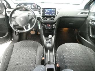 Peugeot 208 TECH EDITION picture 14