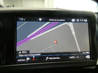 Peugeot 208 TECH EDITION picture 16