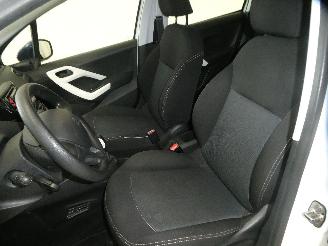Peugeot 208 LIKE picture 15