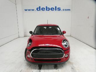 Auto incidentate Mini One  2019/6