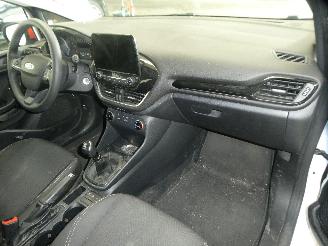 Ford Fiesta TREND picture 11