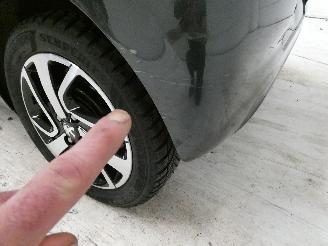 Peugeot 108 STYLE picture 13