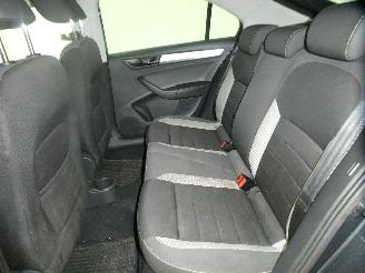 Skoda Rapid AMBITION picture 18