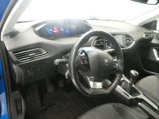 Peugeot 308 II ACTIVE PACK picture 14
