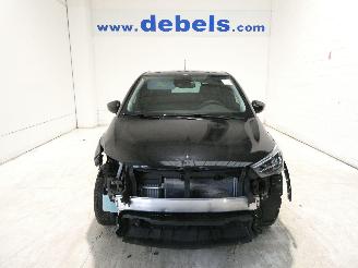Schadeauto Opel Crossland 1.2  TURBO 2023/1