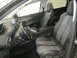 Peugeot 5008 II ALLURE picture 16