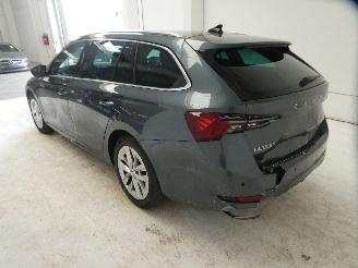 Skoda Octavia AMBITION picture 4