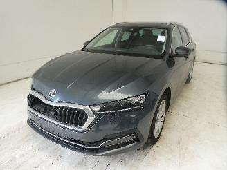 Skoda Octavia AMBITION picture 3