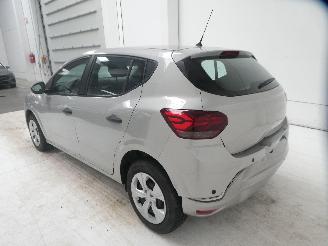 Dacia Sandero ESSENTIA picture 4