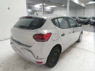 Dacia Sandero ESSENTIA picture 7