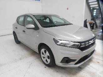 Dacia Sandero ESSENTIA picture 8