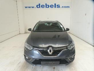 krockskadad bil auto Renault Mégane  2019/1