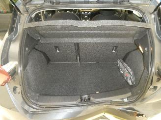Nissan Micra  picture 16