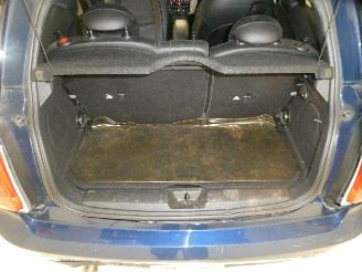 Mini Cooper 1.5D  D picture 19