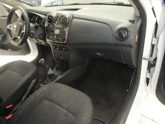 Dacia Sandero ESSENTIEL picture 16