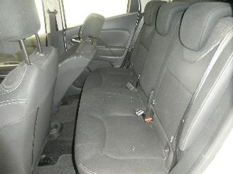 Renault Clio  picture 18