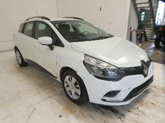 Renault Clio  picture 11