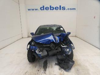 uszkodzony samochody osobowe Renault Clio LIFE 2019/1