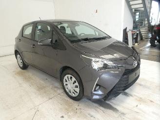 Toyota Yaris Y-OUNG picture 13