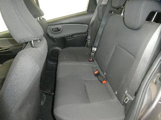 Toyota Yaris Y-OUNG picture 21