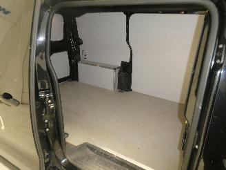 Opel Vivaro 2.0D C picture 19