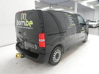 Opel Vivaro 2.0D C picture 10