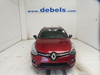 Vaurioauto  passenger cars Renault Clio IV GRANDTOUR LI 2019/1