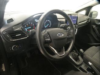 Ford Fiesta TITANIUM picture 14