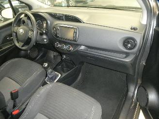Toyota Yaris  picture 11