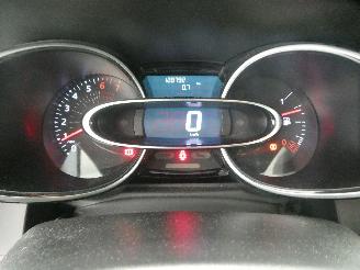 Renault Clio  picture 10