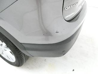 Nissan Qashqai 1.2 picture 5