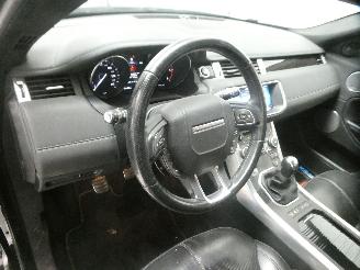 Land Rover Range Rover Evoque 2.0D  SE picture 17