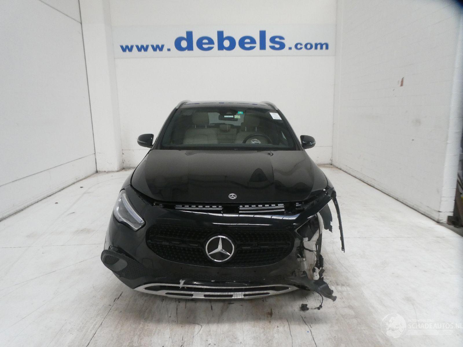 Mercedes GLA 
