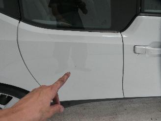 BMW i3  picture 12
