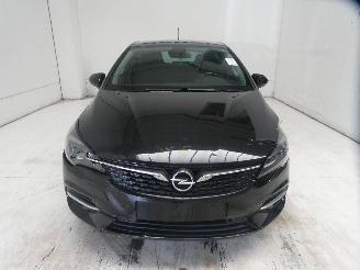 Opel Astra K picture 2