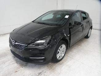 Opel Astra K picture 3